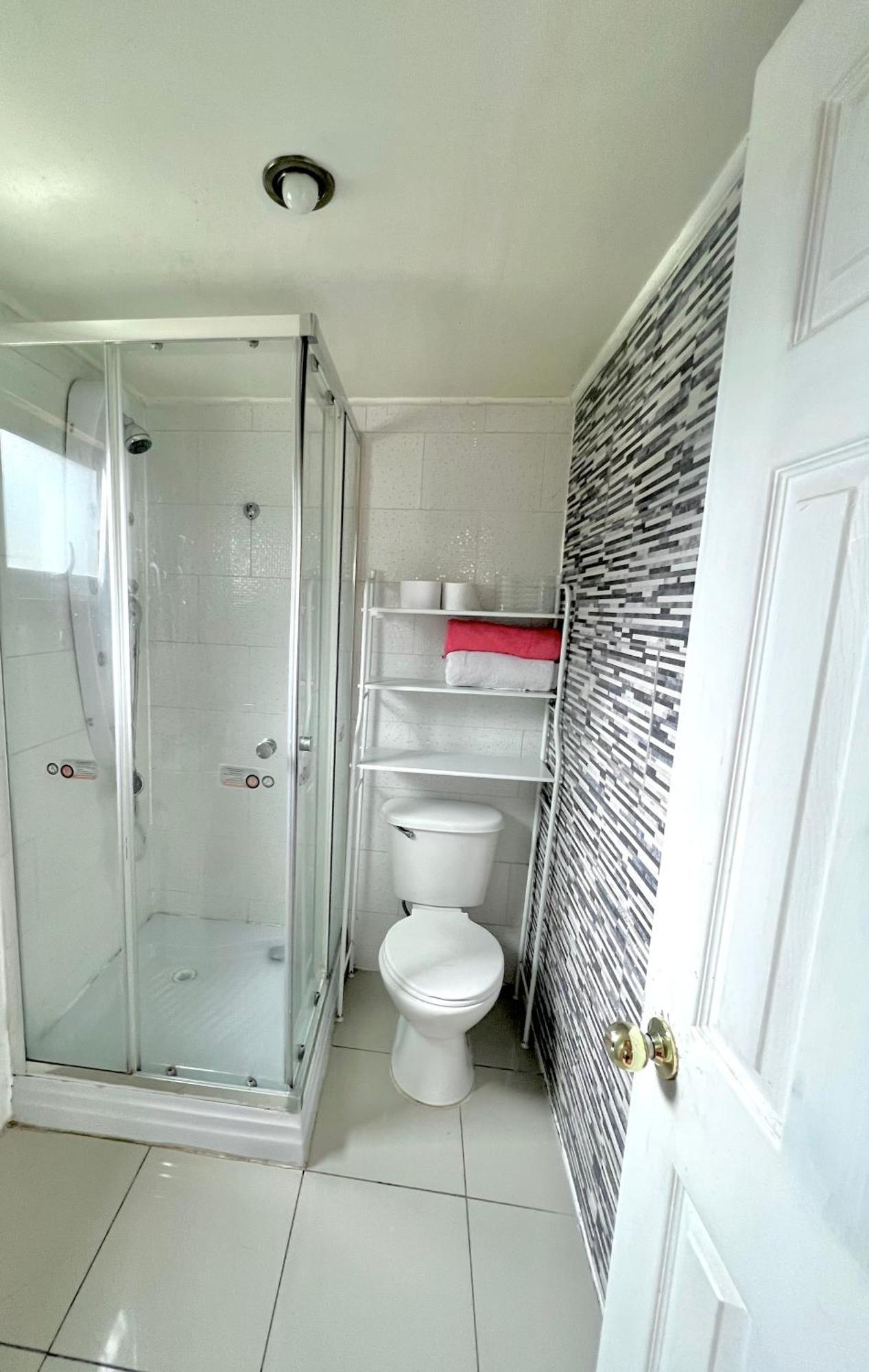 Cabanas Puntocom Puerto Aisen Bagian luar foto